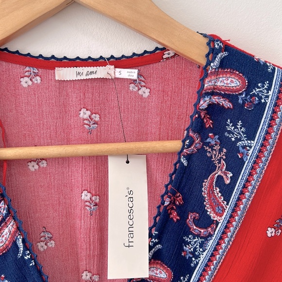 Francesca’s Collections Tops Womens Small Red V neck Blouse New - Picture 4 of 7